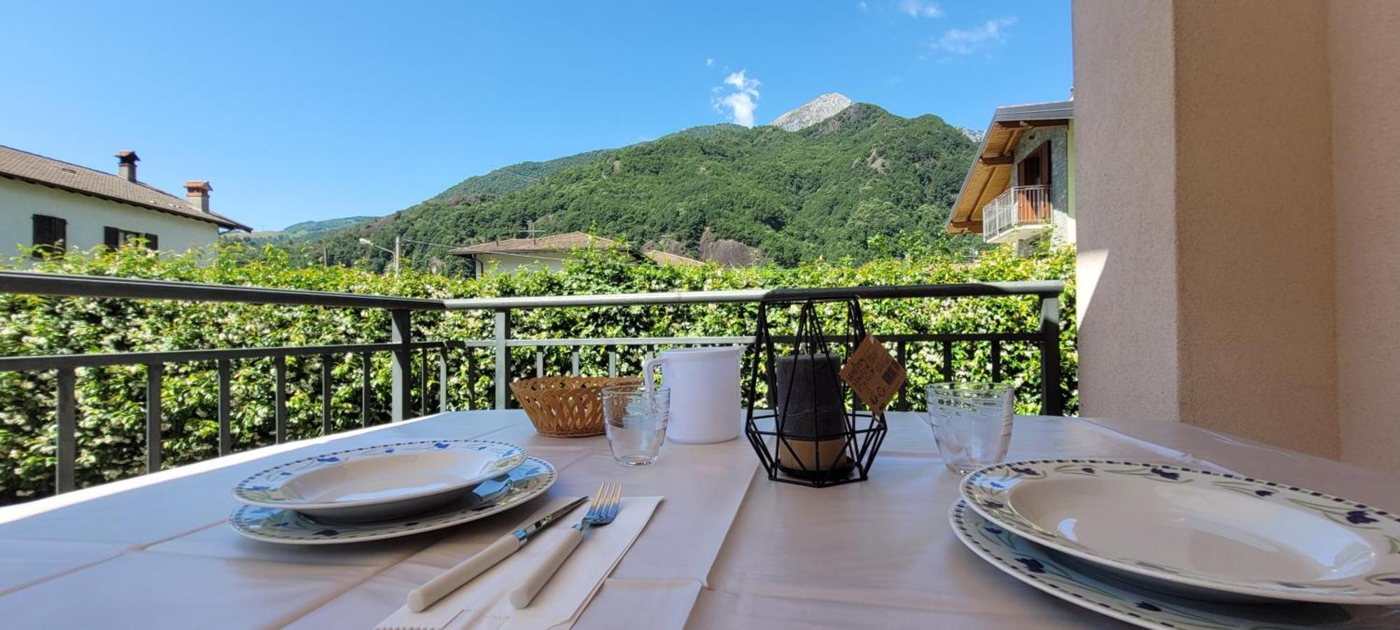 Terrazza Fucinetta Lejlighed Introbio Eksteriør billede