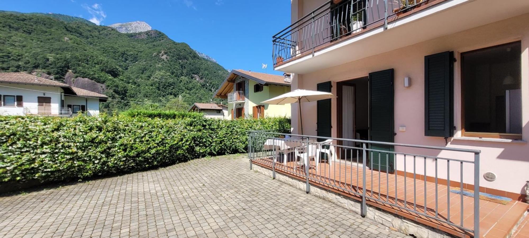 Terrazza Fucinetta Lejlighed Introbio Eksteriør billede